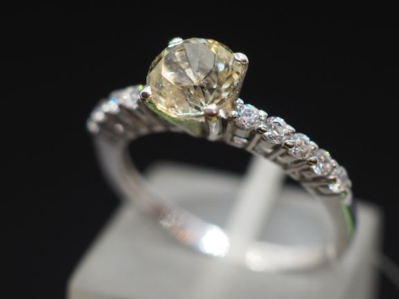Серебряное кольцо 925 пробы с натуральным бериллом 0.88 карат - 76