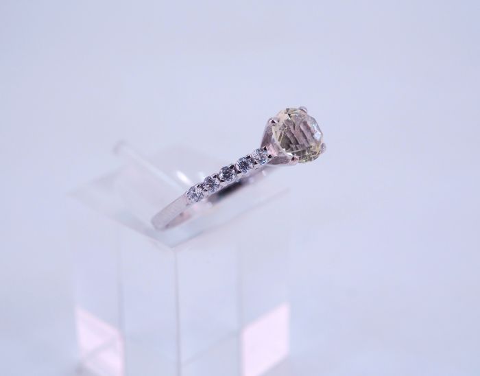 Серебряное кольцо 925 пробы с натуральным бериллом 0.88 карат - 76